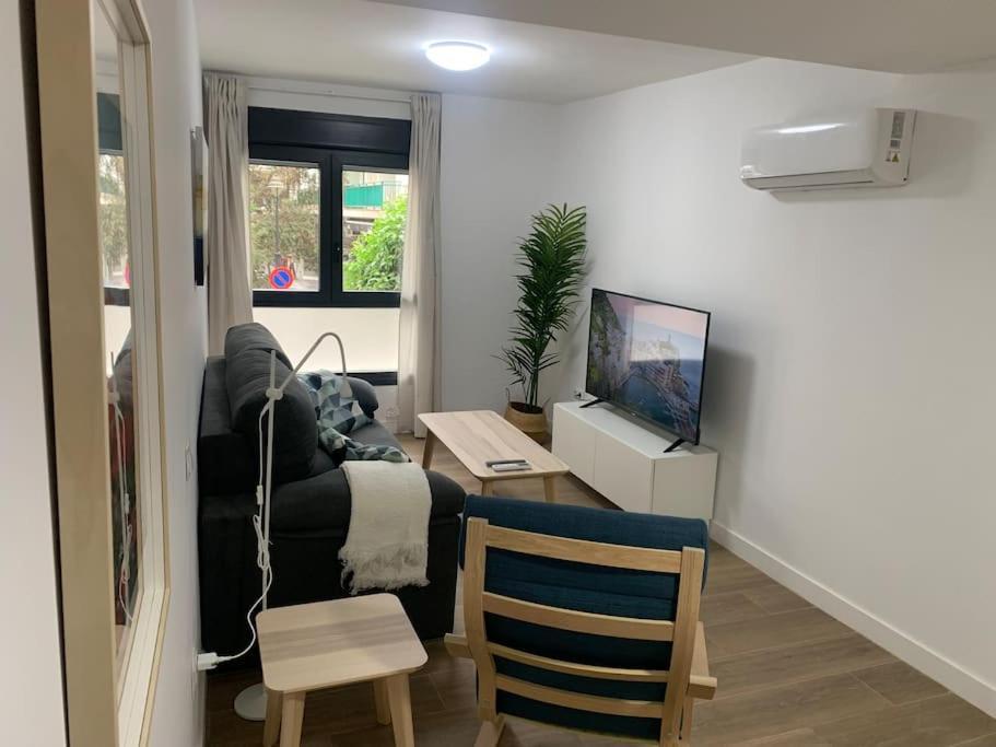 Apartament E *